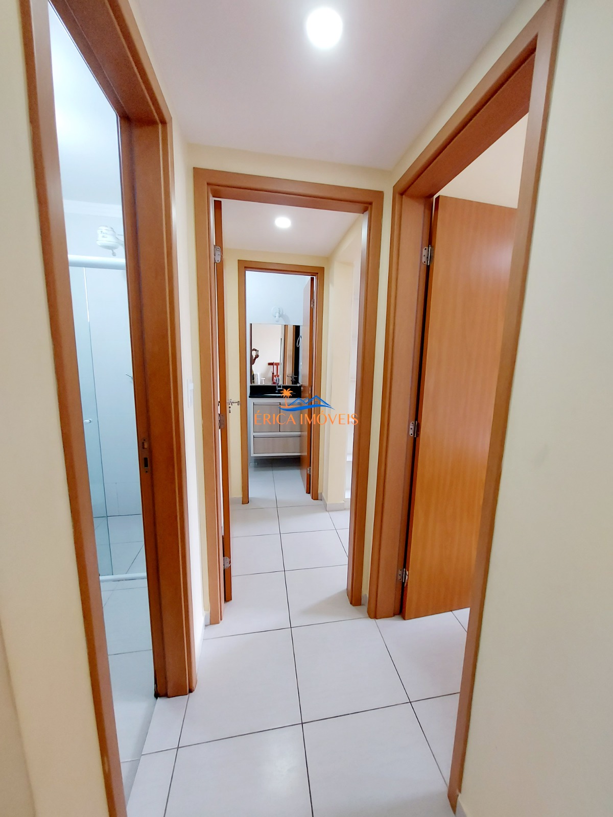 Apartamento à venda com 2 quartos, 65m² - Foto 11