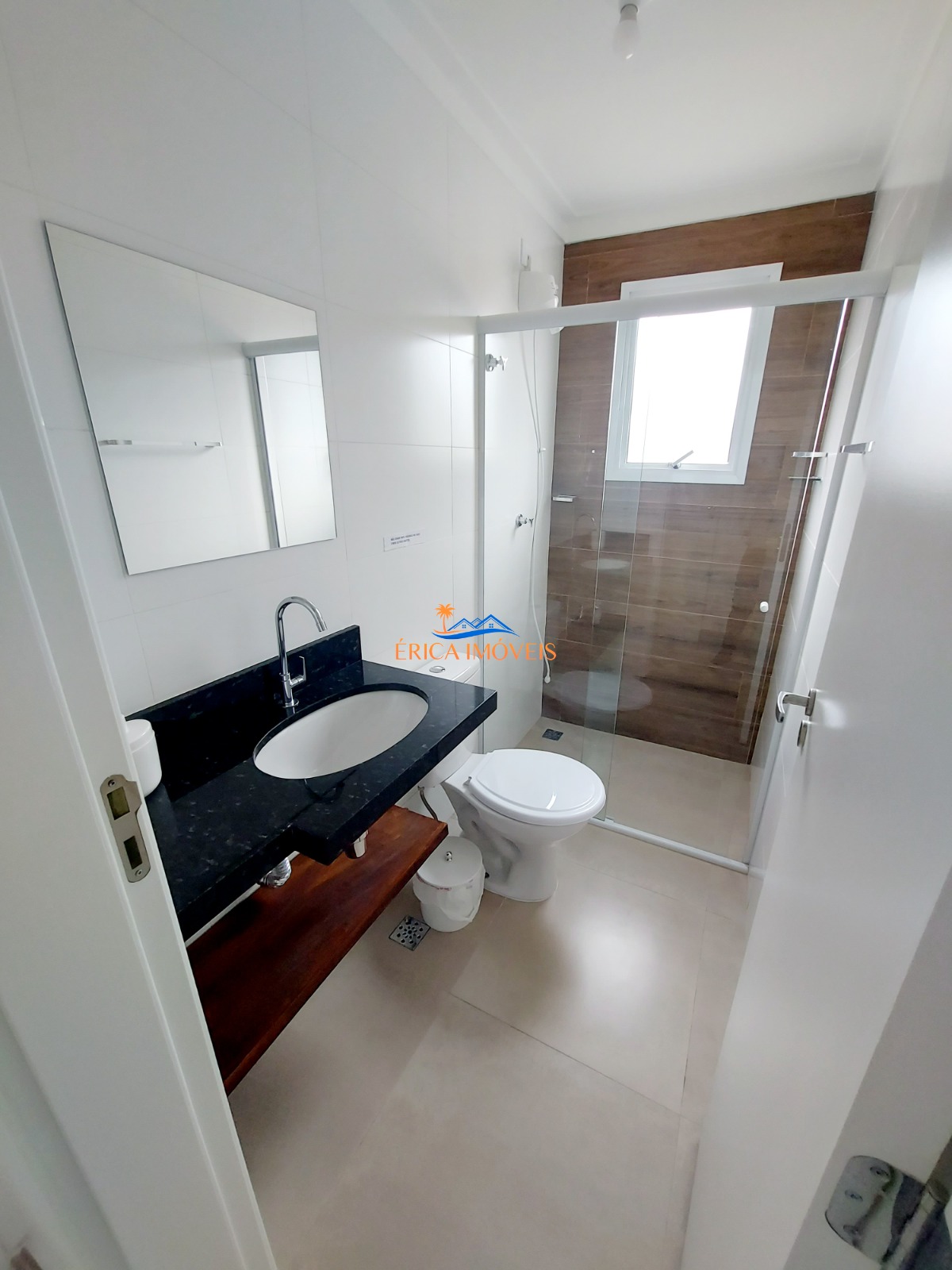 Apartamento à venda com 2 quartos, 70m² - Foto 11