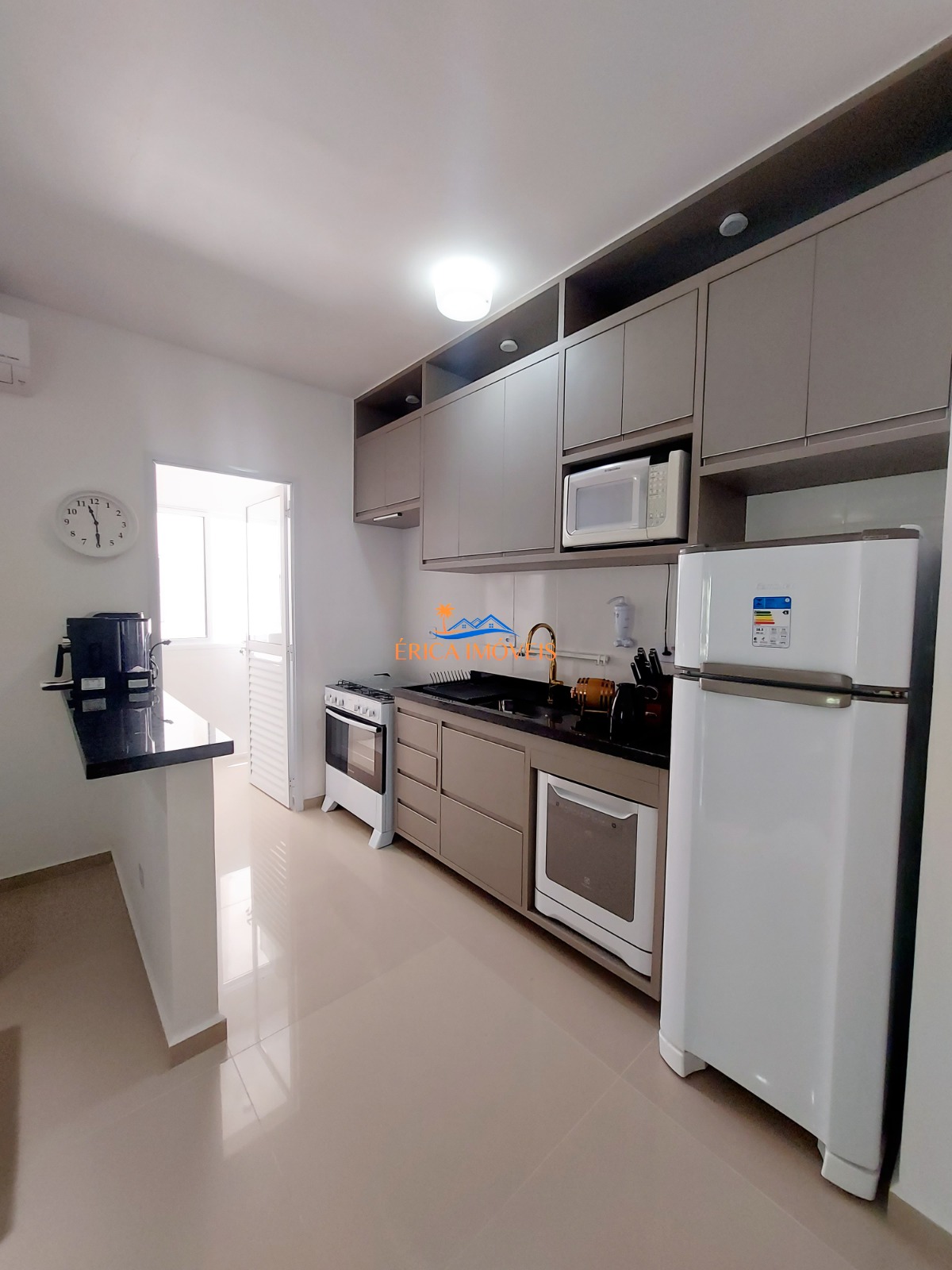 Apartamento à venda com 2 quartos, 76m² - Foto 8