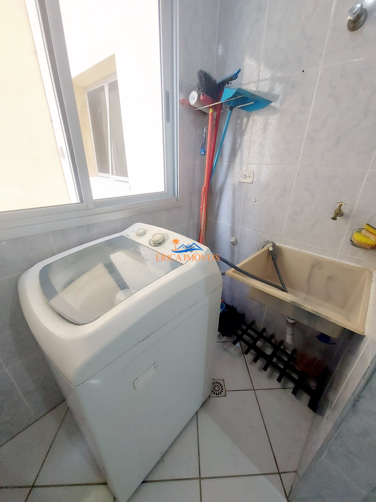 Apartamento à venda com 2 quartos, 60m² - Foto 11