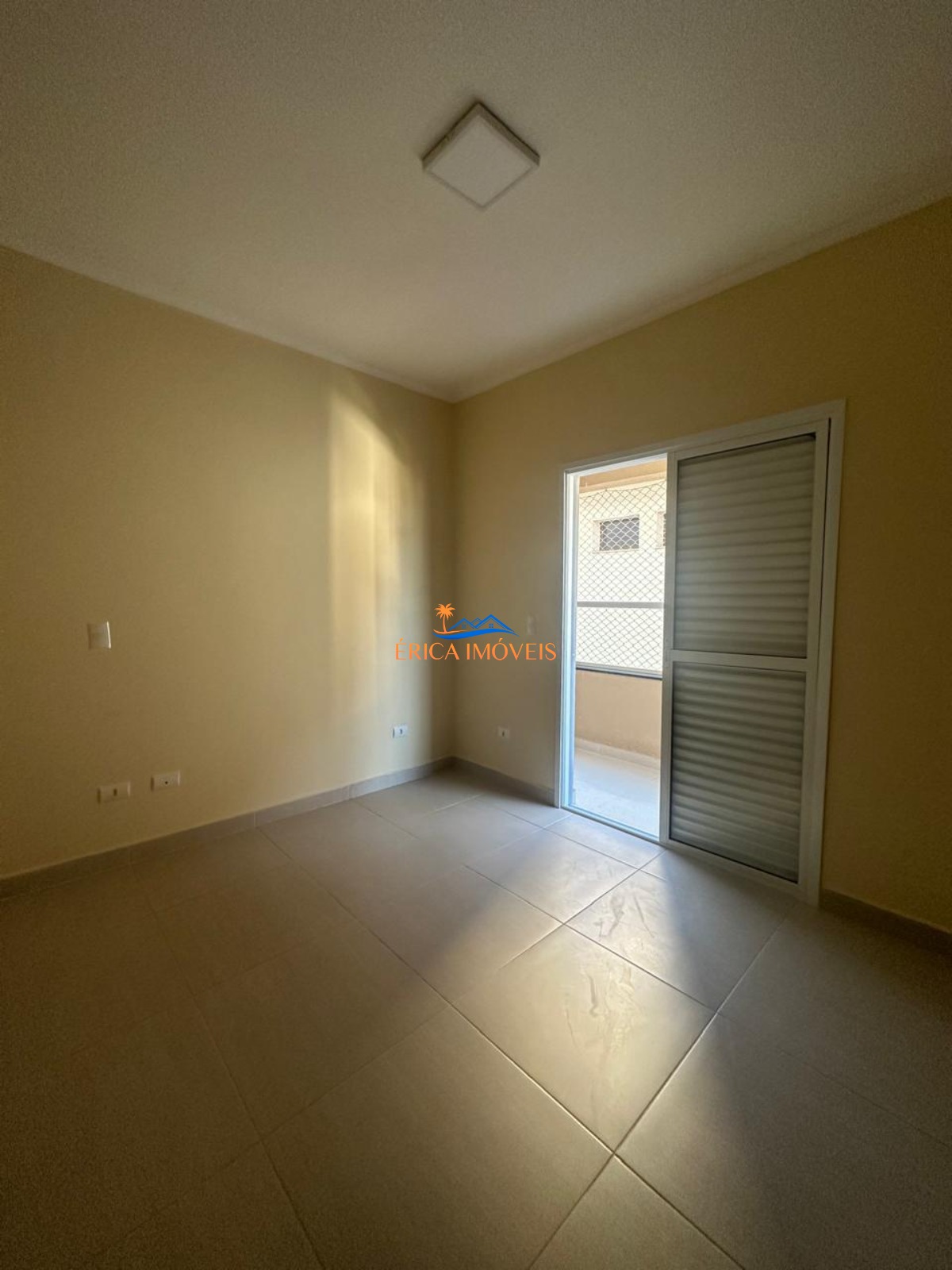 Apartamento à venda com 3 quartos, 160m² - Foto 4