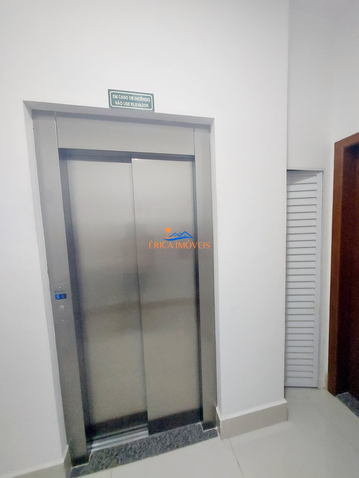 Apartamento à venda com 2 quartos, 107m² - Foto 20