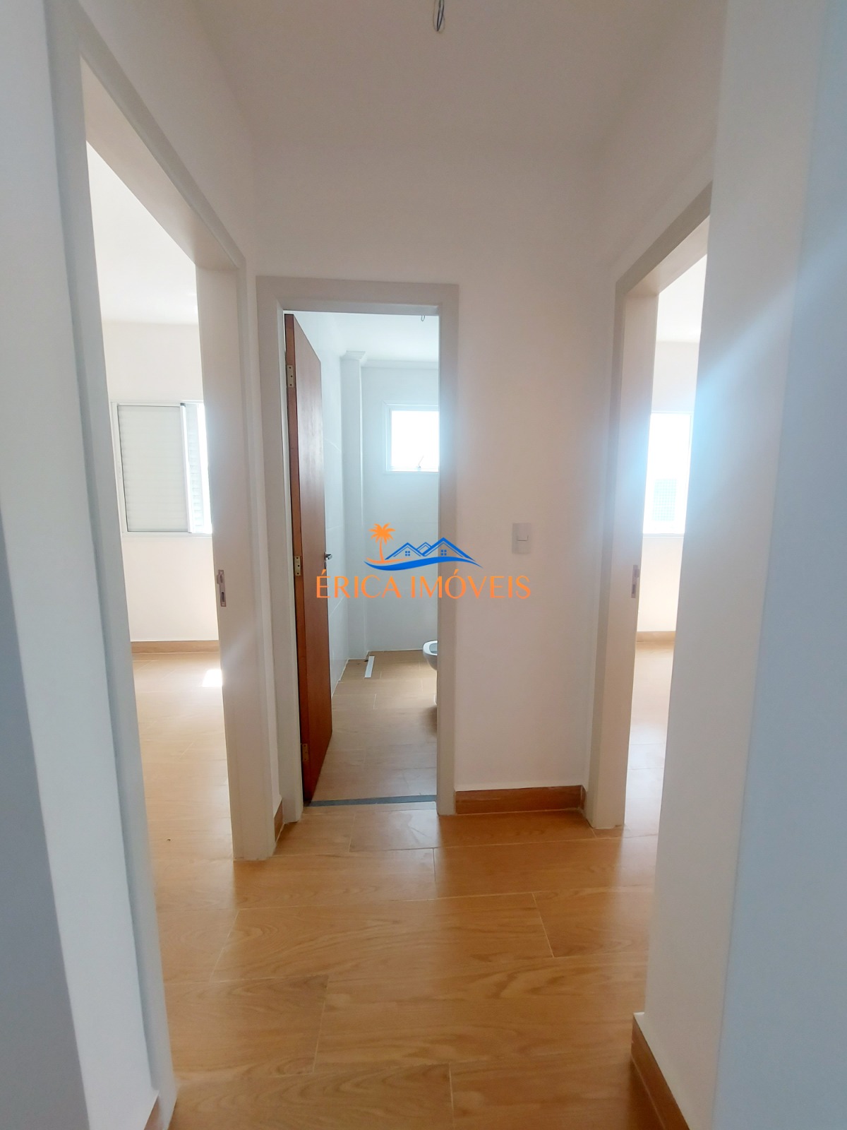 Apartamento à venda com 2 quartos, 70m² - Foto 8