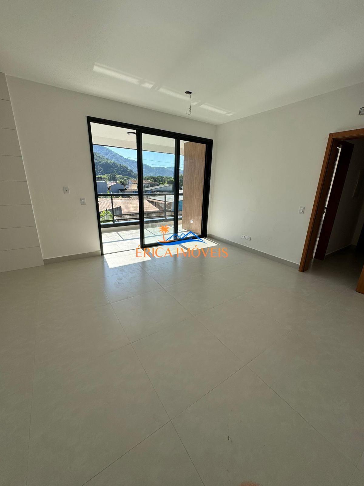 Apartamento à venda com 2 quartos, 65m² - Foto 4